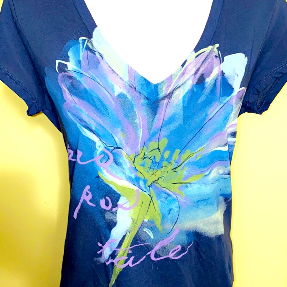 Aeropostale Short Sleeve Flower Tee!